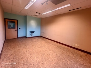 19800-19875 Village Office Ct, Bend, OR for lease Interior Photo- Image 1 of 2