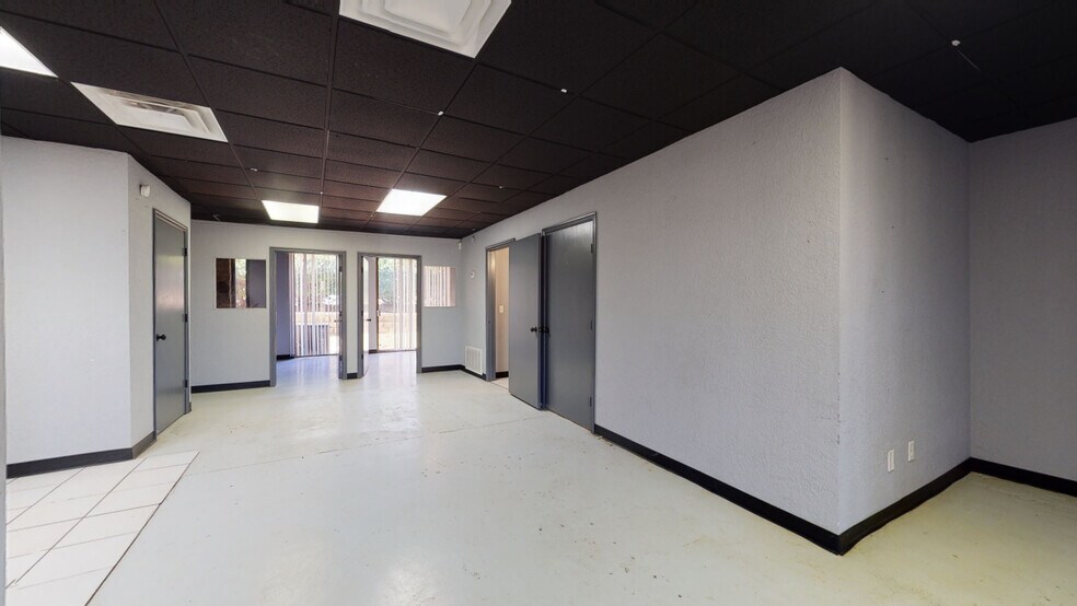 7901 NE 10th St, Midwest City, OK à vendre - Numérisation 3D de Matterport - Image 2 de 14