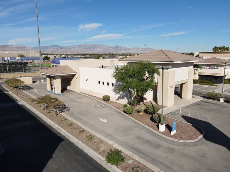 5547 S Rainbow Blvd, Las Vegas, NV à louer - Photo du bâtiment - Image 2 de 22