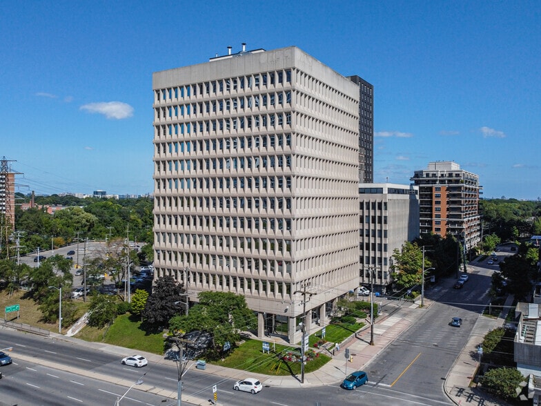 1243 Islington Ave, Toronto, ON for lease - Building Photo - Image 2 of 7