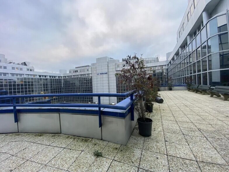 Bureau dans Noisy-le-Grand à louer - Autre - Image 1 de 12