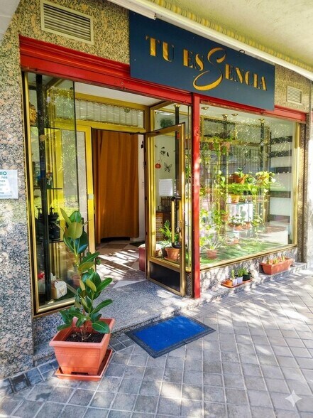 Retail in Móstoles, Madrid for lease - Building Photo - Image 1 of 3