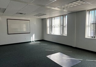 85-89 W Main St, Meriden, Ct, Meriden, CT for lease Interior Photo- Image 1 of 4