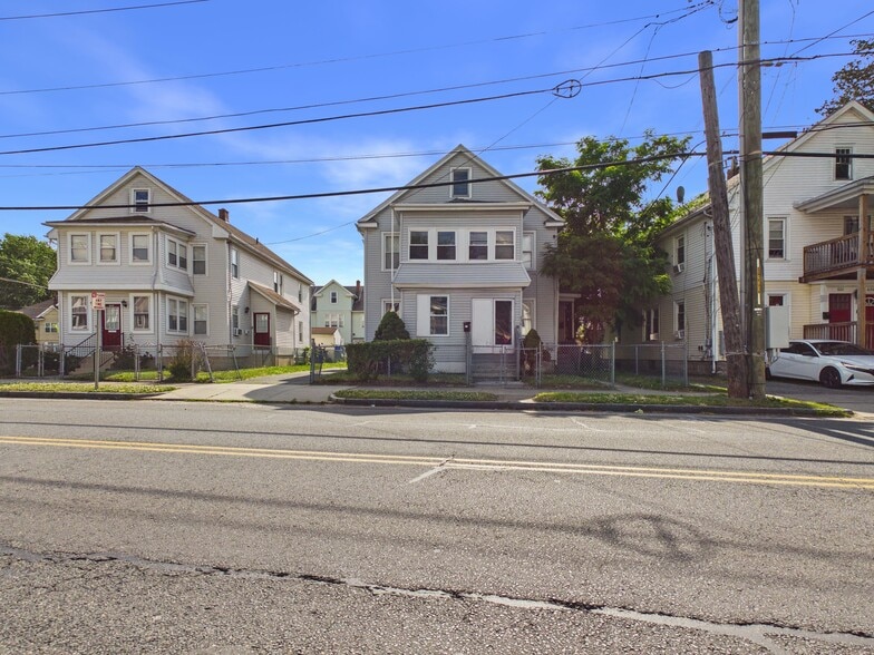 Forest Park Multifamily Portfolio portefeuille de 1 propriétés à vendre sur LoopNet.ca - Photo du bâtiment - Image 3 de 12