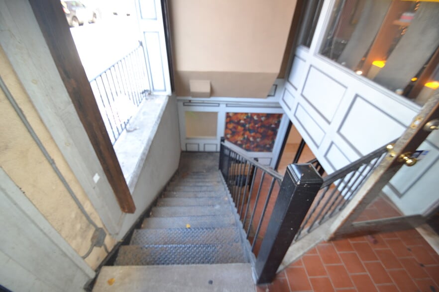 225 Washington St, Hoboken, NJ à vendre - Photo du bâtiment - Image 3 de 14