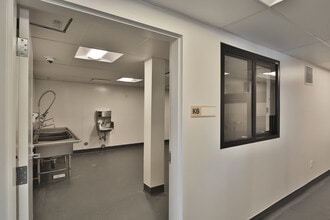 3716 Eagle Rock Blvd, Los Angeles, CA for lease Interior Photo- Image 1 of 3