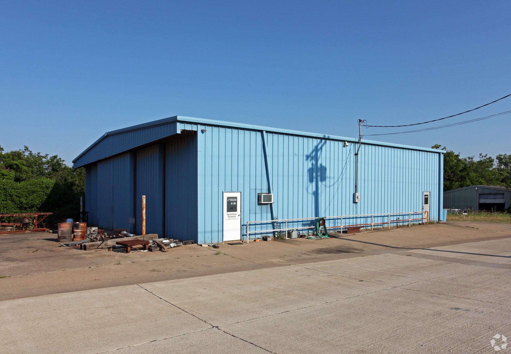 495 Proffitt St, Midlothian, TX for lease Primary Photo- Image 1 of 3