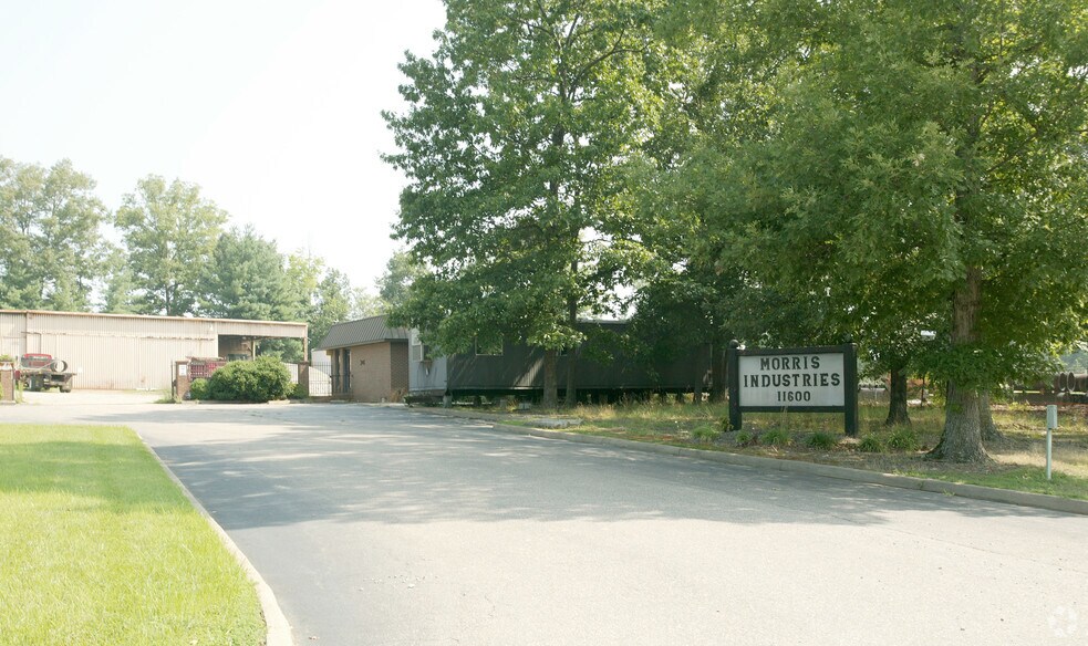 11600 Grove Park Ct, Midlothian, VA à louer - Photo du bâtiment - Image 2 de 2