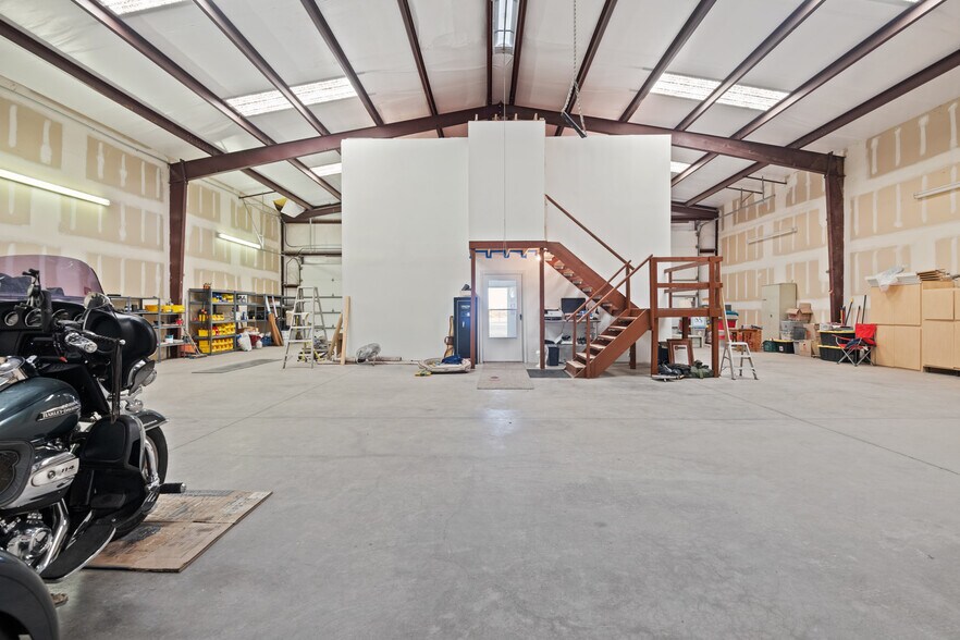 1923 Courtwright Rd, Mohave Valley, AZ à vendre - Photo du bâtiment - Image 2 de 14