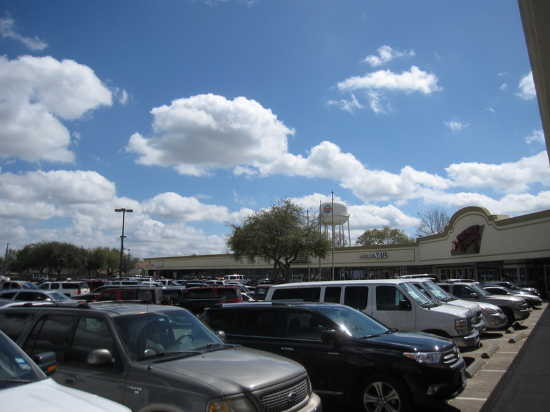 5010-5096 W Broadway St, Pearland, TX for sale - Building Photo - Image 1 of 1