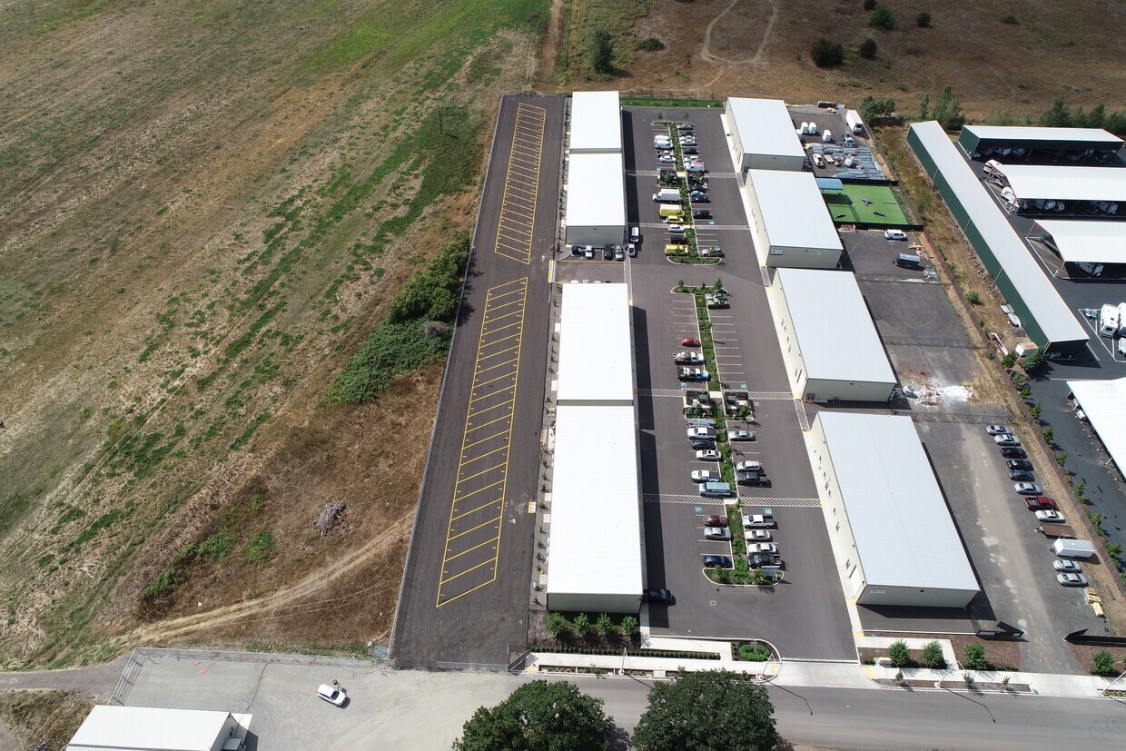 5900 NE 152nd Ave, Vancouver, WA for lease Primary Photo- Image 1 of 4