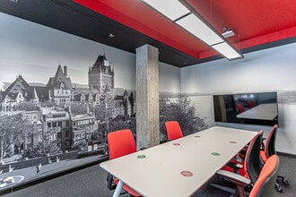 2475 Boul Laurier, Québec, QC à louer Photo intérieure- Image 2 de 6