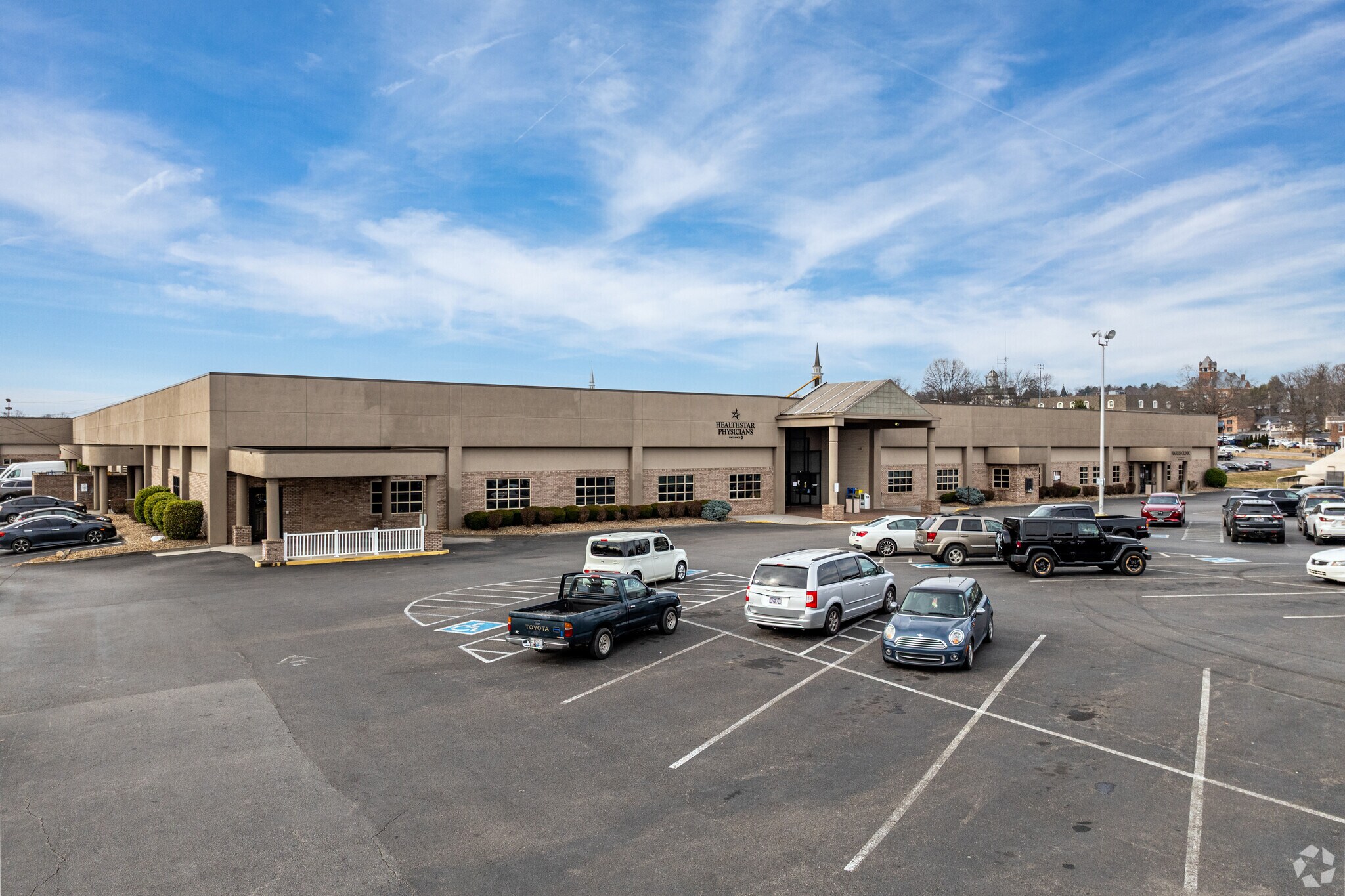 420 W Morris Blvd, Morristown, TN à louer Photo du bâtiment- Image 1 de 24