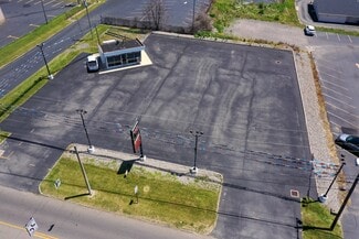 More details for 1665 Raccoon Rd, Youngstown, OH - Retail for Sale