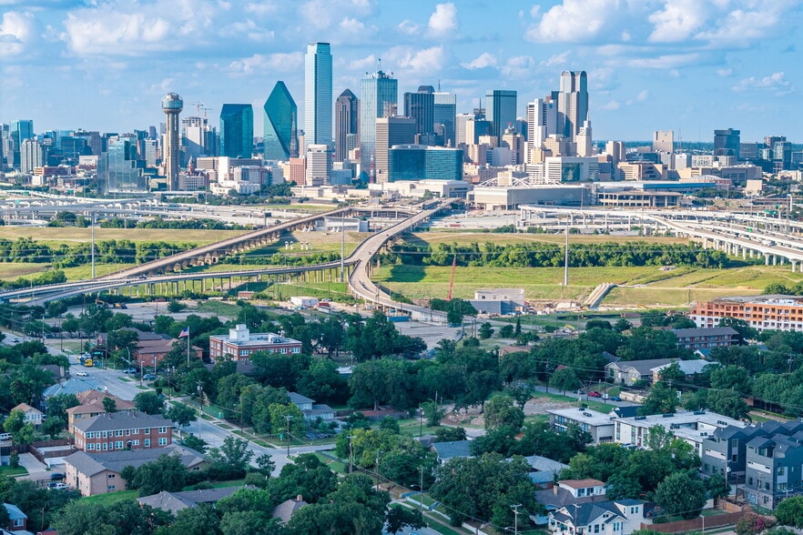 722 N Marsalis Ave, Dallas, TX for sale - Building Photo - Image 2 of 22