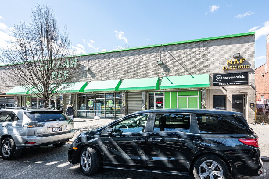 1726-1734 McDonald Ave, Brooklyn, NY à louer - Photo du bâtiment - Image 2 de 4