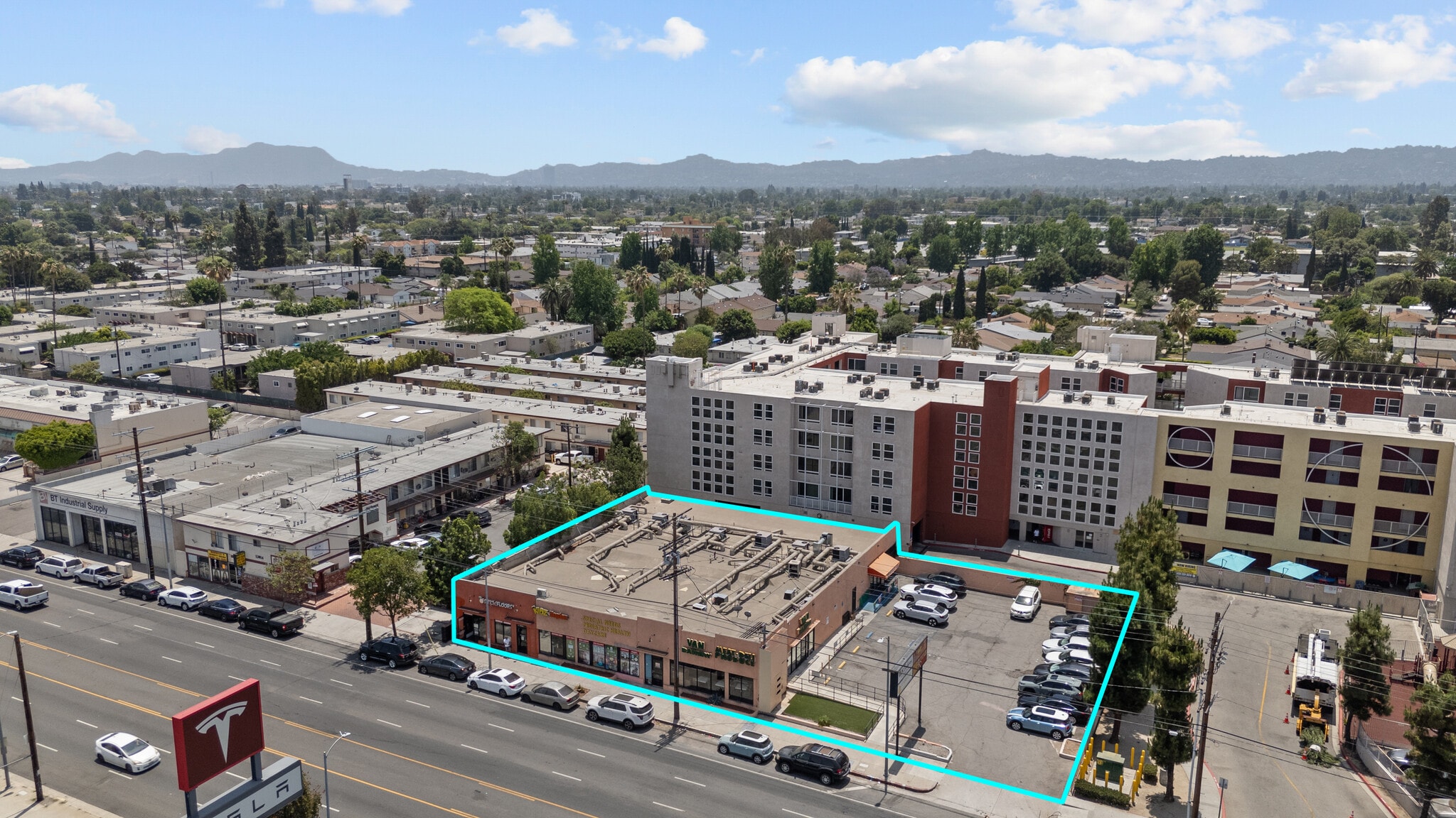 13020-13026 Sherman Way, North Hollywood, CA for sale Primary Photo- Image 1 of 6