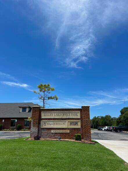 9505 N Kelley Ave, Oklahoma City, OK à vendre - Photo du bâtiment - Image 3 de 19