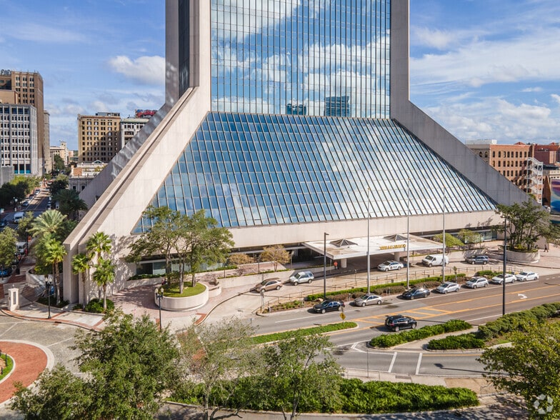 1 Independent Dr, Jacksonville, FL for lease - Building Photo - Image 2 of 16