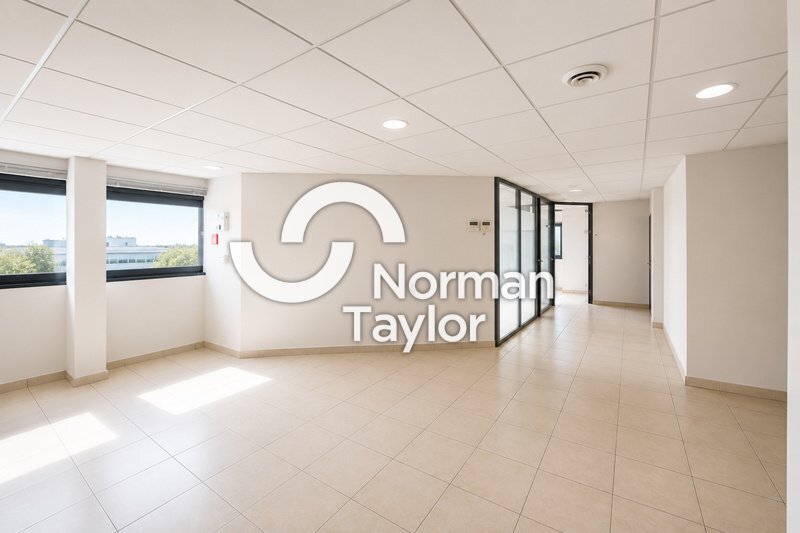 Office in Montpellier for lease - Interior Photo - Image 3 of 5