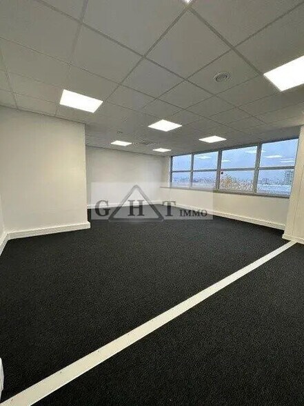 Bureau dans Alfortville à louer - Photo intérieure - Image 3 de 4