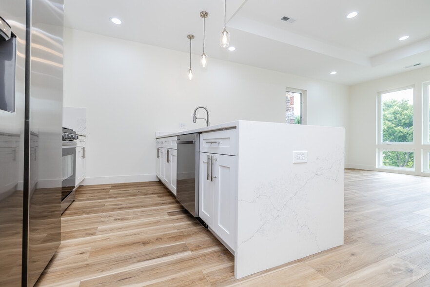 2611 21st st, Chicago, IL for sale - Building Photo - Image 3 of 23