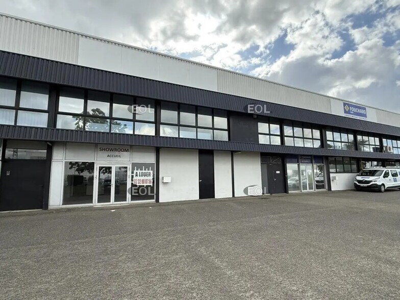 Rue De La Grande Épine, Saint-Étienne-du-Rouvray à louer - Photo du bâtiment - Image 3 de 8