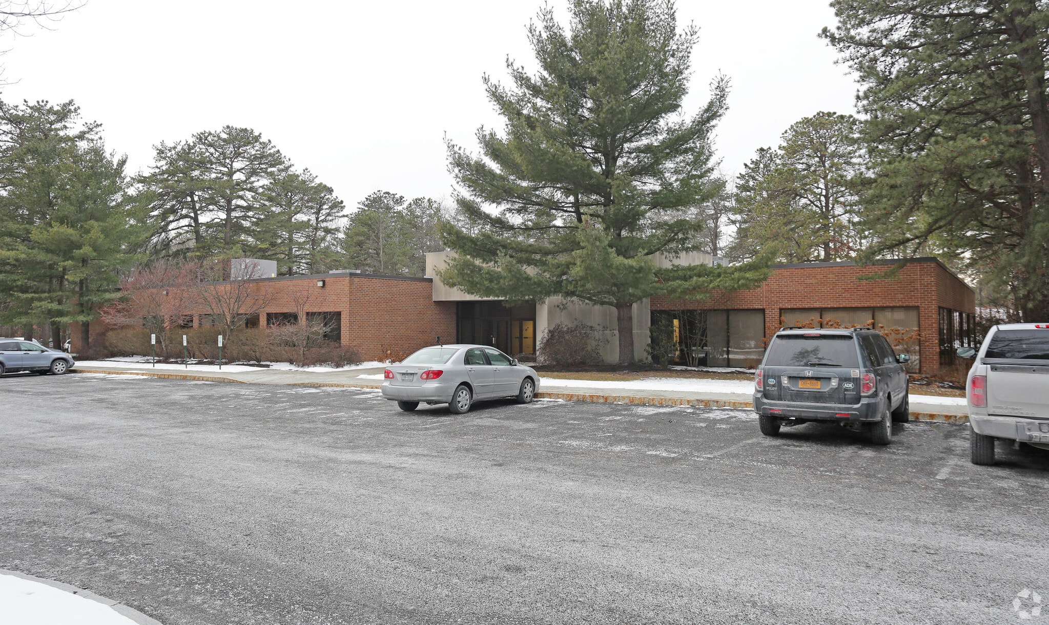 28 Madison Ave Ext, Albany, NY for lease Primary Photo- Image 1 of 9