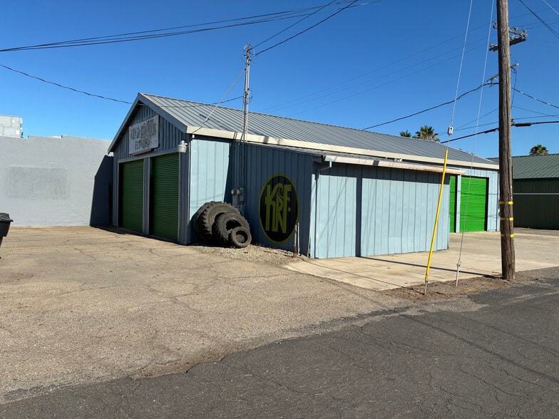 203 W Main St, Ripon, CA for lease - Building Photo - Image 2 of 6