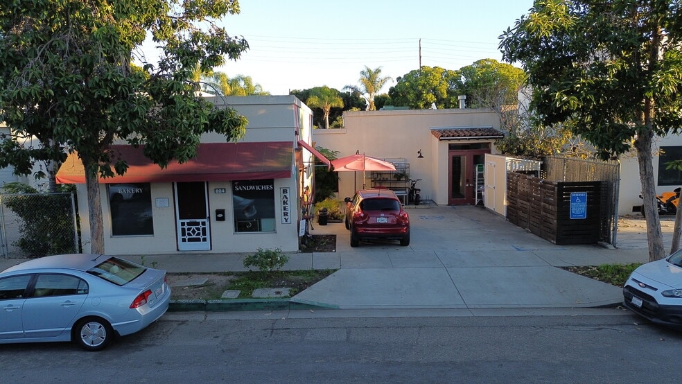 824 Reddick St, Santa Barbara, CA à vendre - Photo du bâtiment - Image 2 de 17