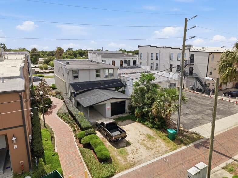 61 N Central Ave, Umatilla, FL à vendre - Photo du bâtiment - Image 3 de 34