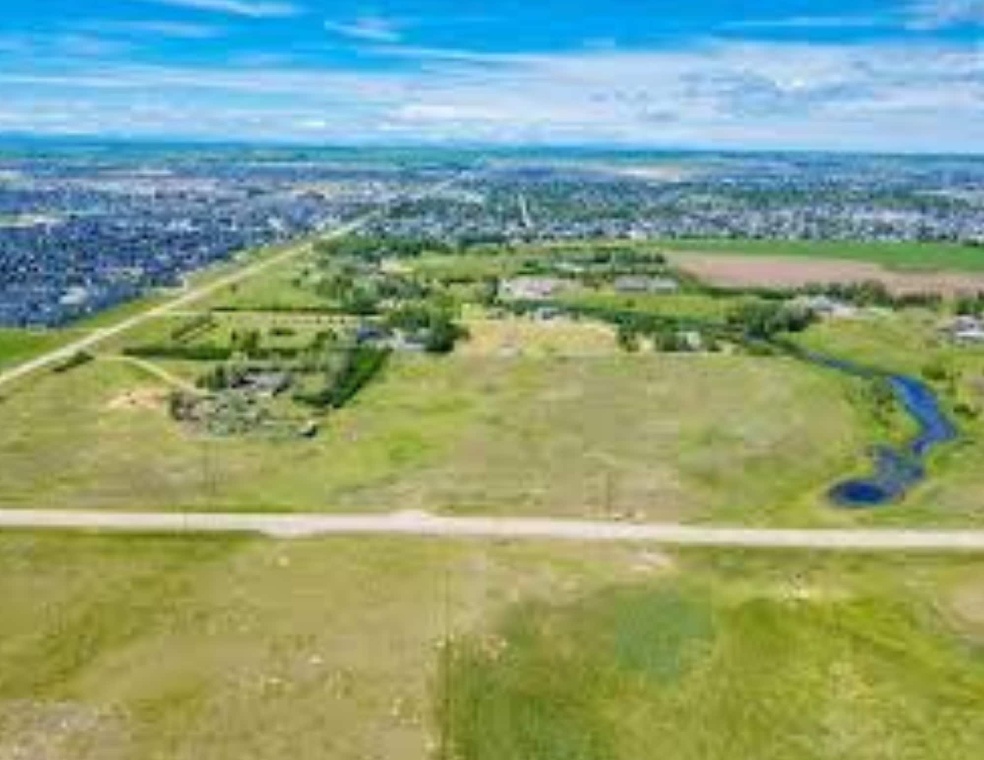 Yankee Valley Blvd, Airdrie, AB à vendre Aérien- Image 1 de 1