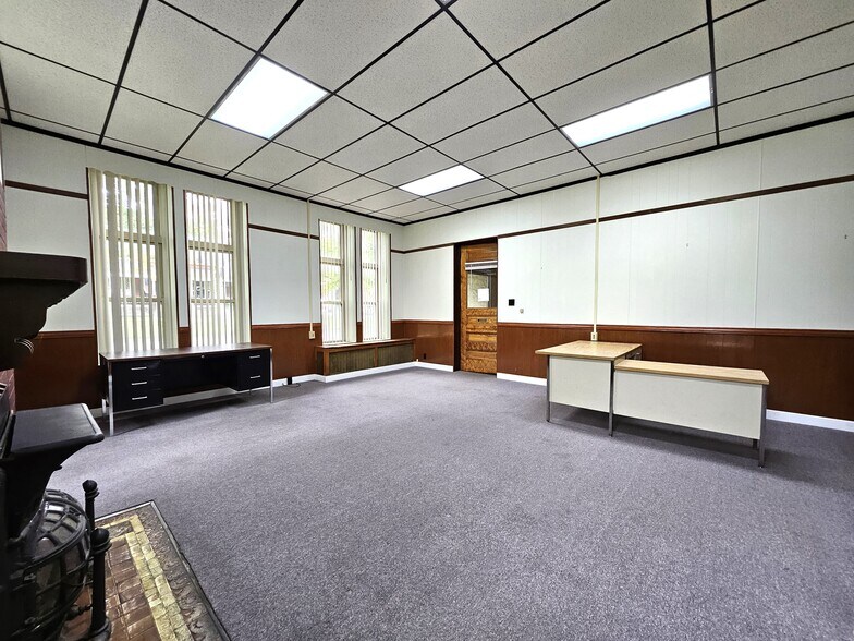 331 Main St, Ridgway, PA for lease - Building Photo - Image 2 of 8