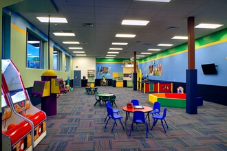 1050 Broadway St, Redwood City, CA à louer Photo intérieure- Image 2 de 3