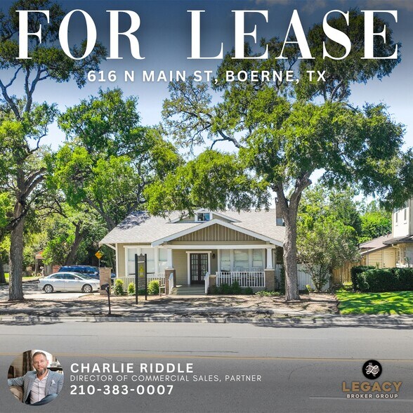 616 N Main St, Boerne, TX à louer - Photo du bâtiment - Image 2 de 8