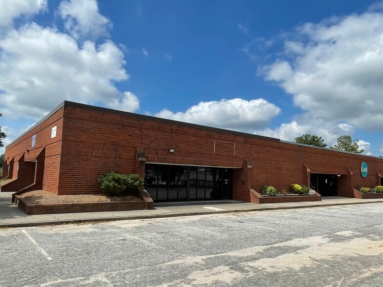 1331 Citizens Pky, Morrow, GA for lease - Building Photo - Image 2 of 6
