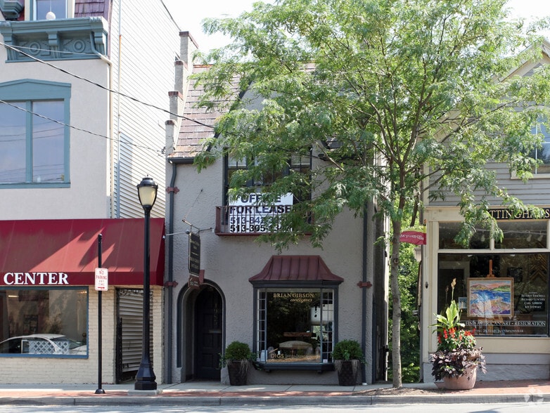 1985 Madison Rd, Cincinnati, OH for sale - Primary Photo - Image 1 of 6