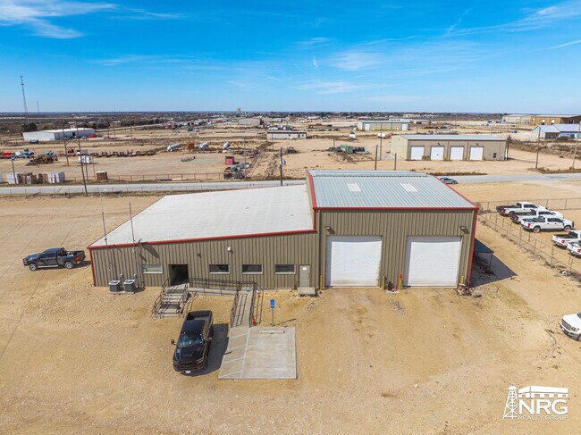 Plus de détails pour 370 Josh Mitchell ave, Big Lake, TX - Industriel à vendre