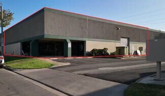 Plus de détails pour 21561-21591 Surveyor Cir, Huntington Beach, CA - Industriel à vendre