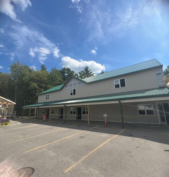 255 Cape Hwy, East Taunton, MA à louer - Photo du bâtiment - Image 3 de 12