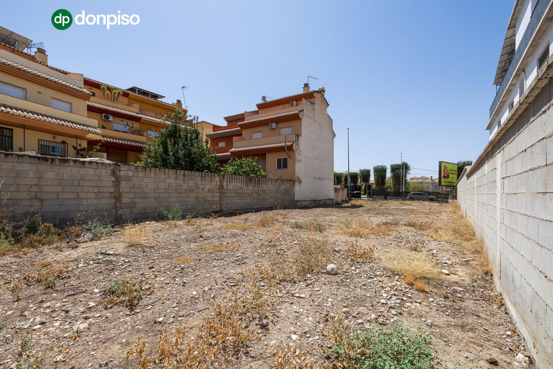 Calle Granada, 50, Ogíjares, Granada for sale Primary Photo- Image 1 of 23