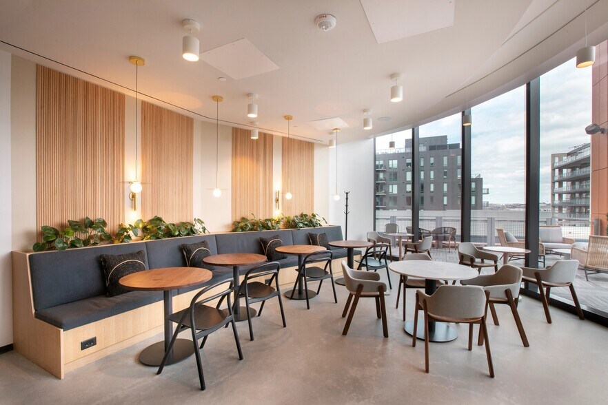 1255 Union St NE, Washington, DC à louer - Photo intérieure - Image 2 de 10