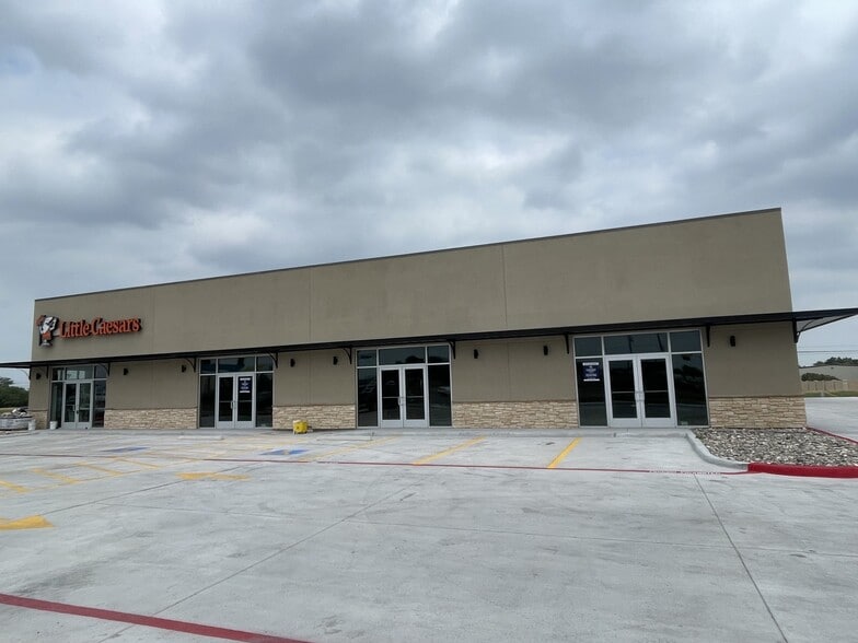 6801 E State Highway 107, Edinburg, TX for lease - Primary Photo - Image 1 of 5