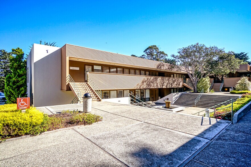 337 El Dorado St, Monterey, CA à louer - Photo du bâtiment - Image 1 de 10