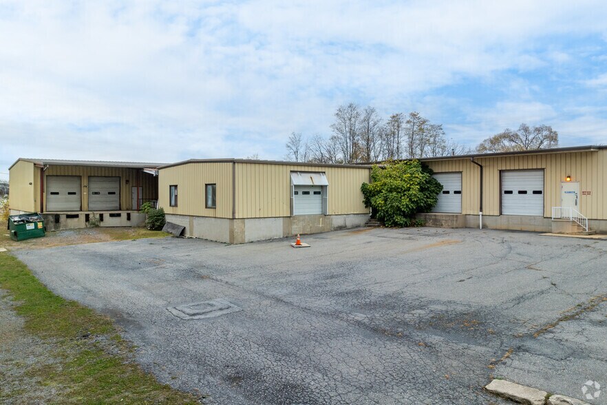 500 N 8th St, Reading, PA à louer - Photo du bâtiment - Image 3 de 24