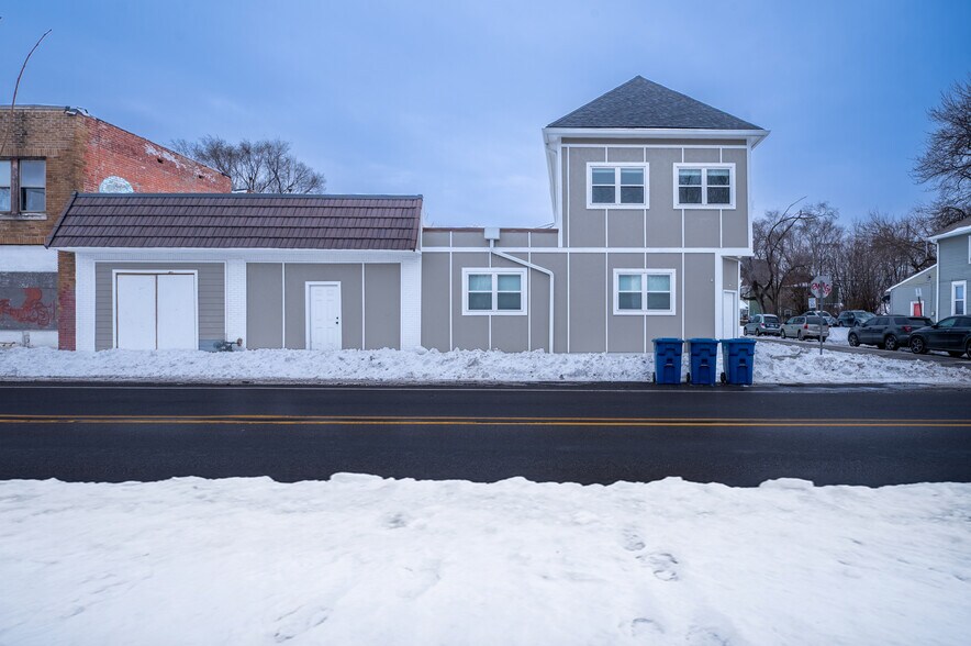 2305 E Michigan St, Indianapolis, IN à vendre - Photo du bâtiment - Image 3 de 31