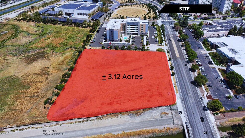 46399 Fremont Blvd, Fremont, CA à vendre - Photo du bâtiment - Image 1 de 31