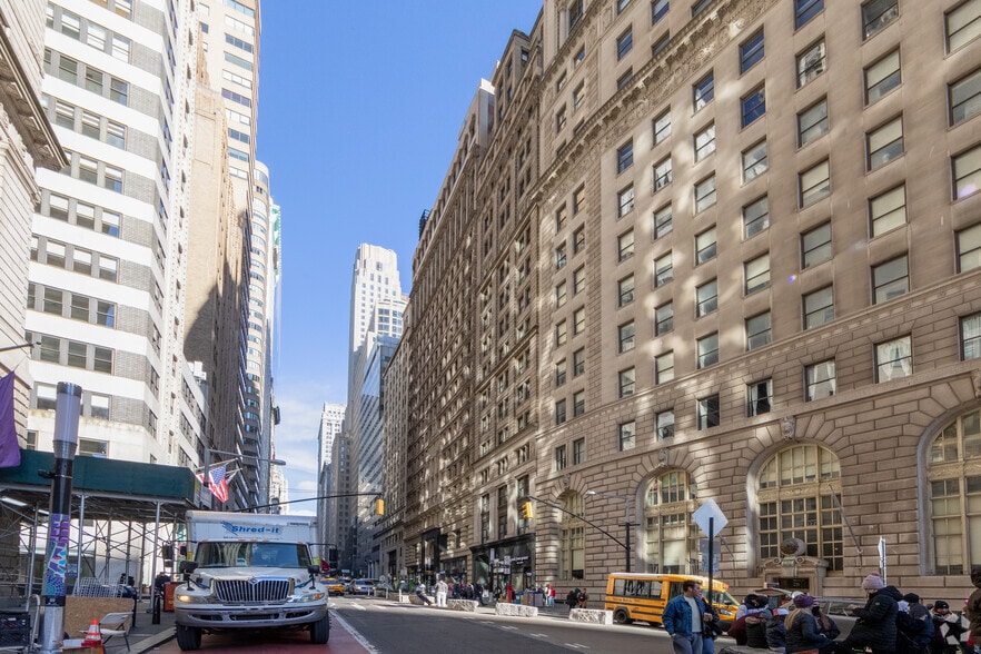 42 broadway, New York, NY for lease - Building Photo - Image 3 of 9