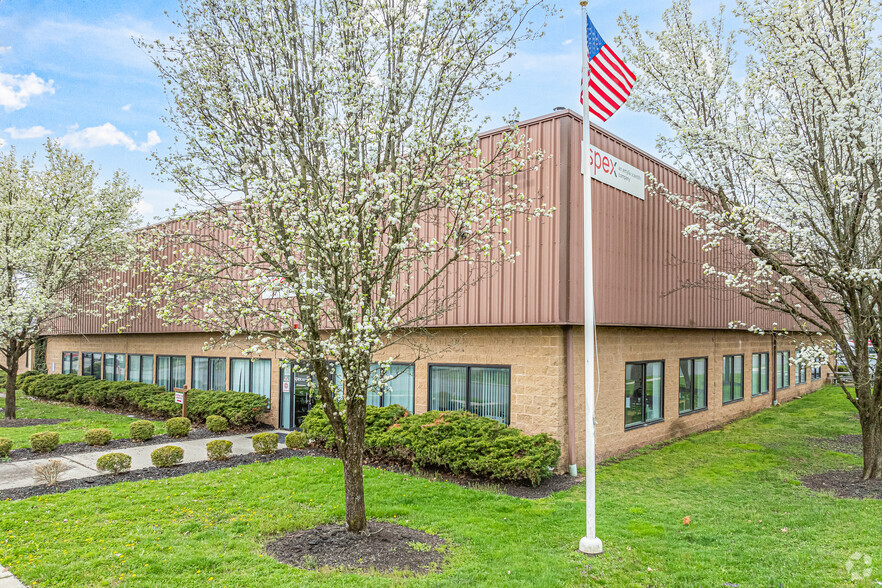 68 Liberty St, Metuchen, NJ à vendre - Photo principale - Image 1 de 7