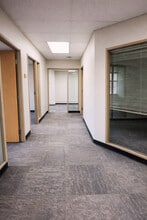 8540 109th St NW, Edmonton, AB à louer Photo intérieure- Image 1 de 7